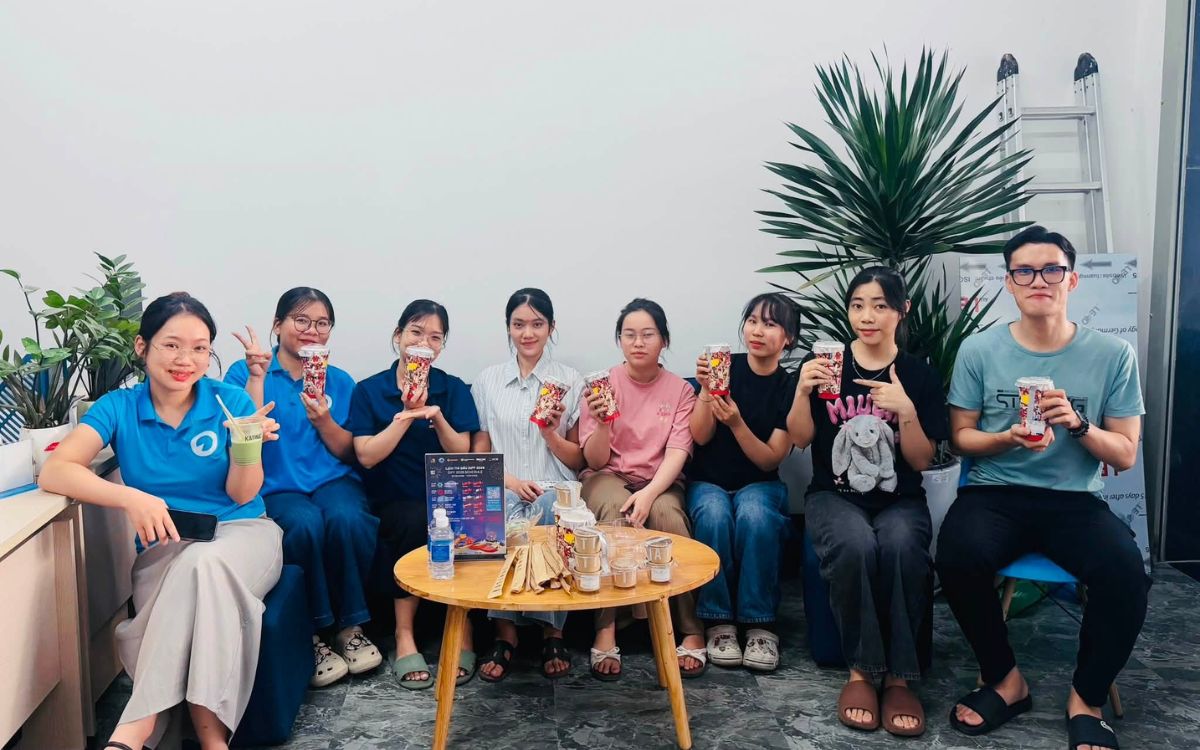 Happy Hour tháng 7 tại La Bàn Travel 