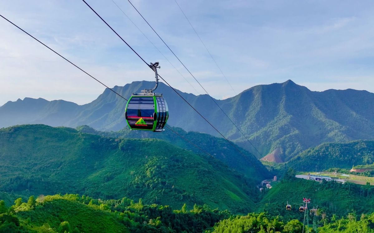 Đặt vé Cổng trời Đông Giang ưu đãi tại Hệ sinh thái La Bàn Travel